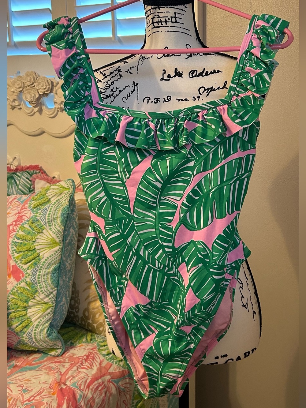 Women’s Lilly Pulitzer Aemma Ruffle swim suit, Size 6   “Let’s Go Bananas”